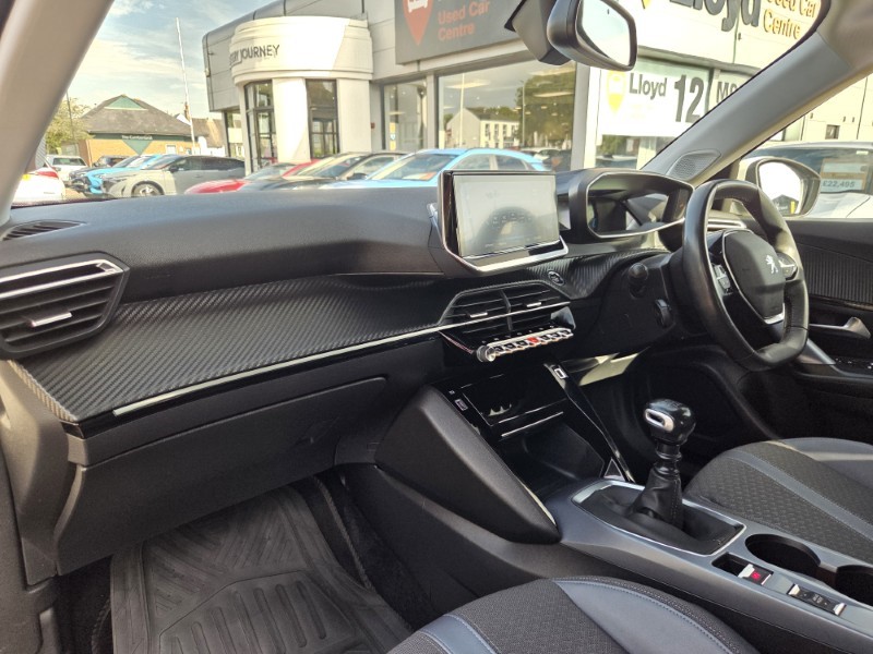 2020 (70) PEUGEOT 2008 1.2 PureTech Allure Premium 5dr 5704628