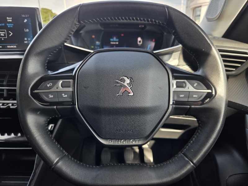 2020 (70) PEUGEOT 2008 1.2 PureTech Allure Premium 5dr 5704636