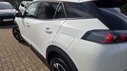 2020 (70) PEUGEOT 2008 1.2 PureTech Allure Premium 5dr 5704613
