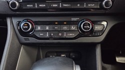 2022 (22) KIA NIRO 1.6 GDi Hybrid 2 5dr DCT 5709388