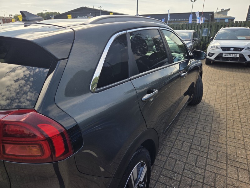 2022 (22) KIA NIRO 1.6 GDi Hybrid 2 5dr DCT 5709362