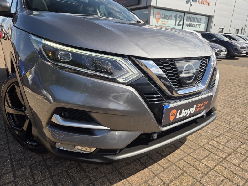 2017 (67) NISSAN QASHQAI 1.5 dCi Tekna 5dr 5709403