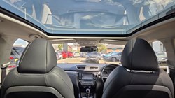 2017 (67) NISSAN QASHQAI 1.5 dCi Tekna 5dr 5709413