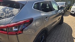 2017 (67) NISSAN QASHQAI 1.5 dCi Tekna 5dr 5709406