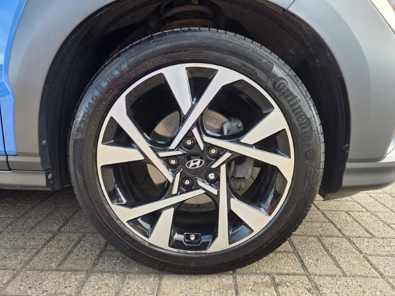 2021 (21) HYUNDAI KONA 1.0 TGDi 48V MHEV Premium 5dr 5699500