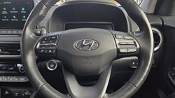 2021 (21) HYUNDAI KONA 1.0 TGDi 48V MHEV Premium 5dr 5699531