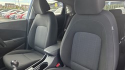 2021 (21) HYUNDAI KONA 1.0 TGDi 48V MHEV Premium 5dr 5699525