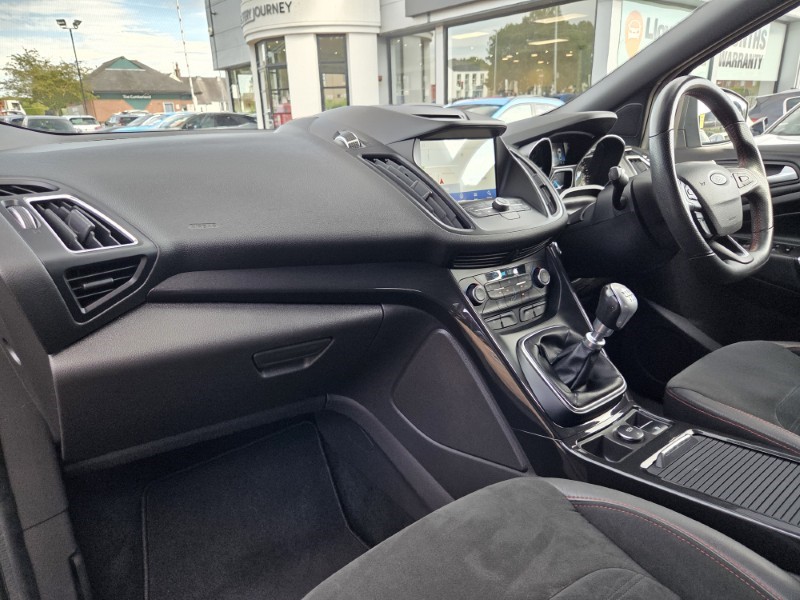 2019 (69) FORD KUGA 2.0 TDCi ST-Line 5dr 2WD 5709642
