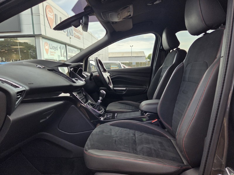 2019 (69) FORD KUGA 2.0 TDCi ST-Line 5dr 2WD 5709643