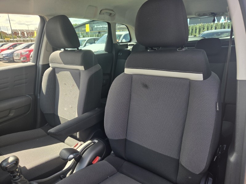 2021 (21) CITROEN C3 AIRCROSS 1.2 PureTech 110 Shine Plus 5dr 5699127