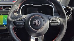 2024 (24) MG MOTOR UK ZS 1.0T GDi Exclusive 5dr DCT 5704446