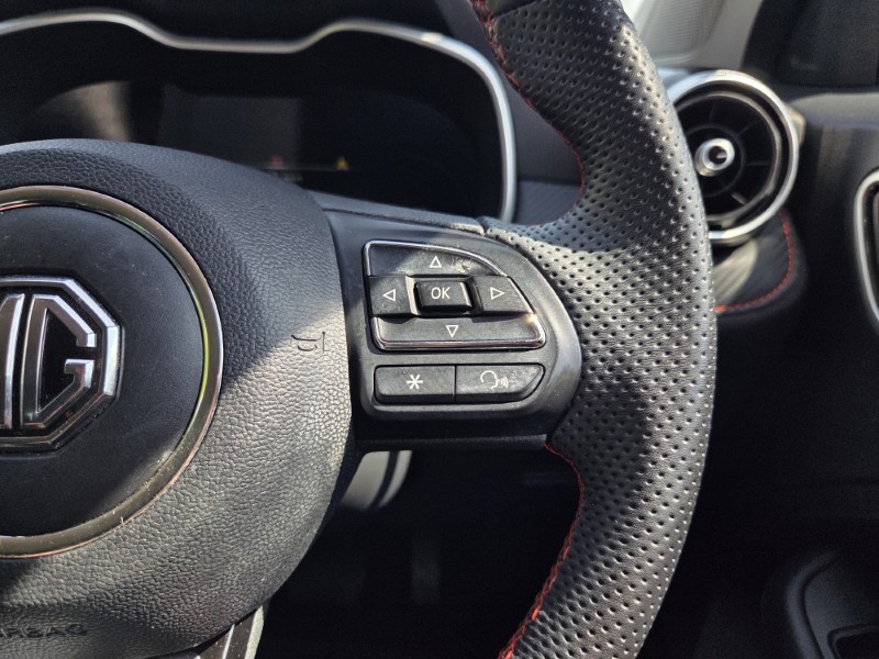 2024 (24) MG MOTOR UK ZS 1.0T GDi Exclusive 5dr DCT 5704445