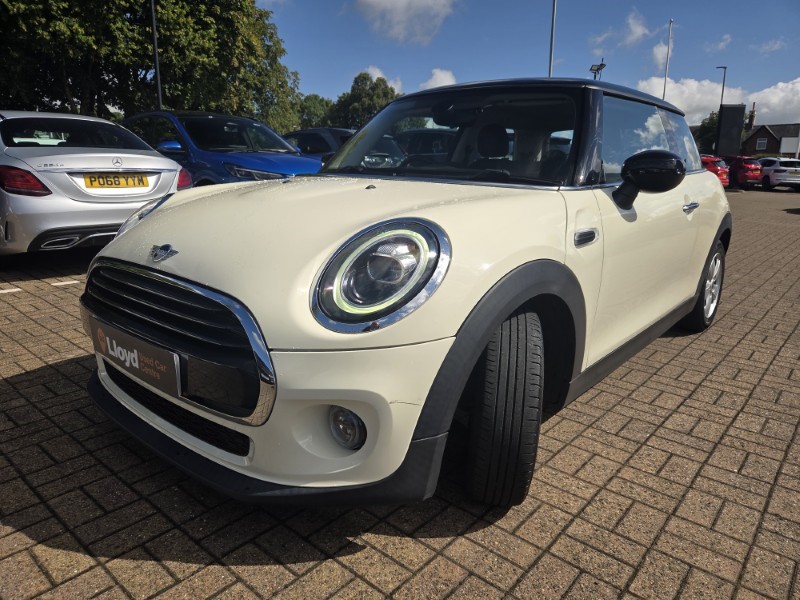 2019 (69) MINI HATCHBACK 1.5 Cooper Classic II 3dr 5709539