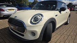 2019 (69) MINI HATCHBACK 1.5 Cooper Classic II 3dr 5709539
