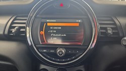 2019 (69) MINI HATCHBACK 1.5 Cooper Classic II 3dr 5709569