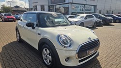 2019 (69) MINI HATCHBACK 1.5 Cooper Classic II 3dr 5709534