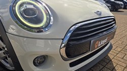 2019 (69) MINI HATCHBACK 1.5 Cooper Classic II 3dr 5709538