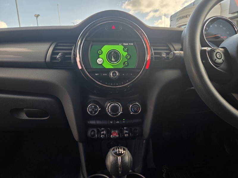 2019 (69) MINI HATCHBACK 1.5 Cooper Classic II 3dr 5709554