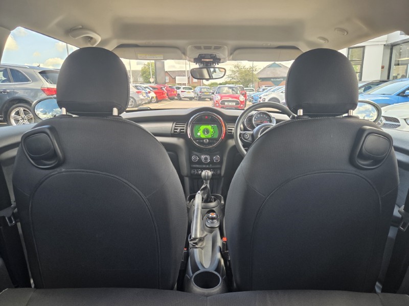 2019 (69) MINI HATCHBACK 1.5 Cooper Classic II 3dr 5709549