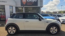 2019 (69) MINI HATCHBACK 1.5 Cooper Classic II 3dr 5709531