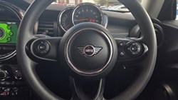 2019 (69) MINI HATCHBACK 1.5 Cooper Classic II 3dr 5709563