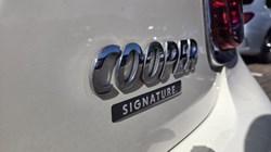 2019 (69) MINI HATCHBACK 1.5 Cooper Classic II 3dr 5709541