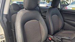 2019 (69) MINI HATCHBACK 1.5 Cooper Classic II 3dr 5709557