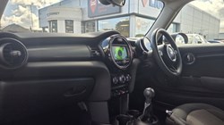 2019 (69) MINI HATCHBACK 1.5 Cooper Classic II 3dr 5709550