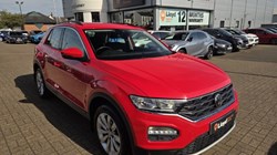 2019 (19) VOLKSWAGEN T-ROC 1.5 TSI EVO SE 5dr 5709577