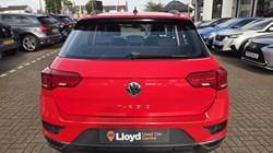 2019 (19) VOLKSWAGEN T-ROC 1.5 TSI EVO SE 5dr 5709587