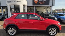 2019 (19) VOLKSWAGEN T-ROC 1.5 TSI EVO SE 5dr 5709574