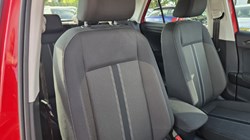 2019 (19) VOLKSWAGEN T-ROC 1.5 TSI EVO SE 5dr 5709601