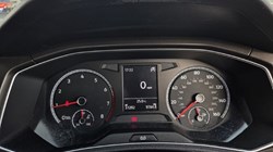 2019 (19) VOLKSWAGEN T-ROC 1.5 TSI EVO SE 5dr 5709616