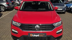 2019 (19) VOLKSWAGEN T-ROC 1.5 TSI EVO SE 5dr 5709578
