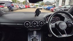 2020 (69) AUDI TT 40 TFSI S Line 2dr S Tronic 5717421