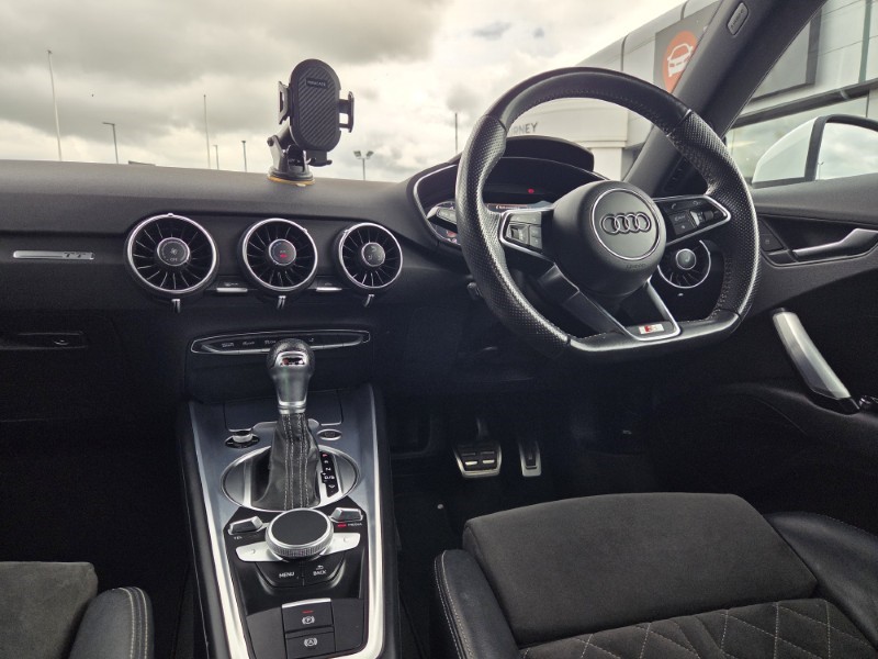 2020 (69) AUDI TT 40 TFSI S Line 2dr S Tronic 5717422
