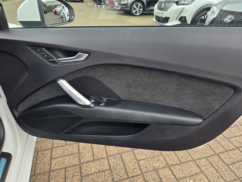 2020 (69) AUDI TT 40 TFSI S Line 2dr S Tronic 5717429