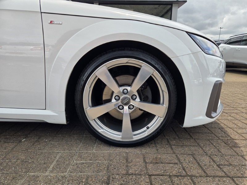 2020 (69) AUDI TT 40 TFSI S Line 2dr S Tronic 5717405