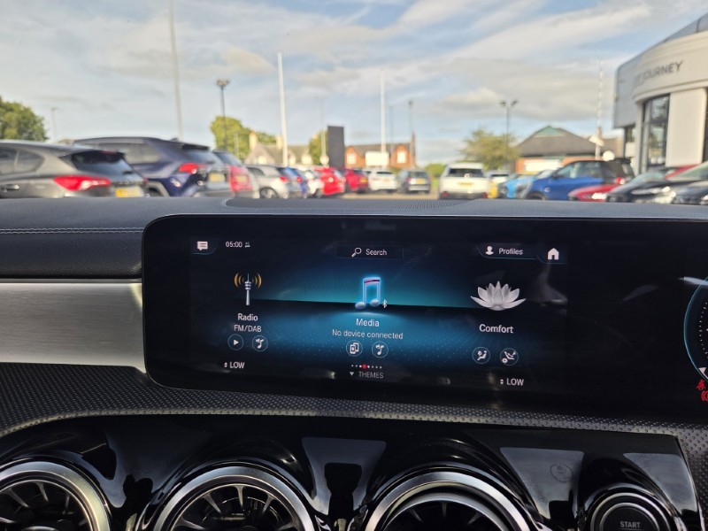 2022 (71) MERCEDES-BENZ CLA 220d AMG Line Premium Plus 5dr Tip Auto 5717548