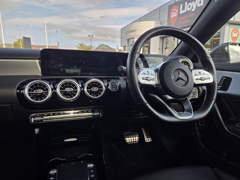 2022 (71) MERCEDES-BENZ CLA 220d AMG Line Premium Plus 5dr Tip Auto 5717530