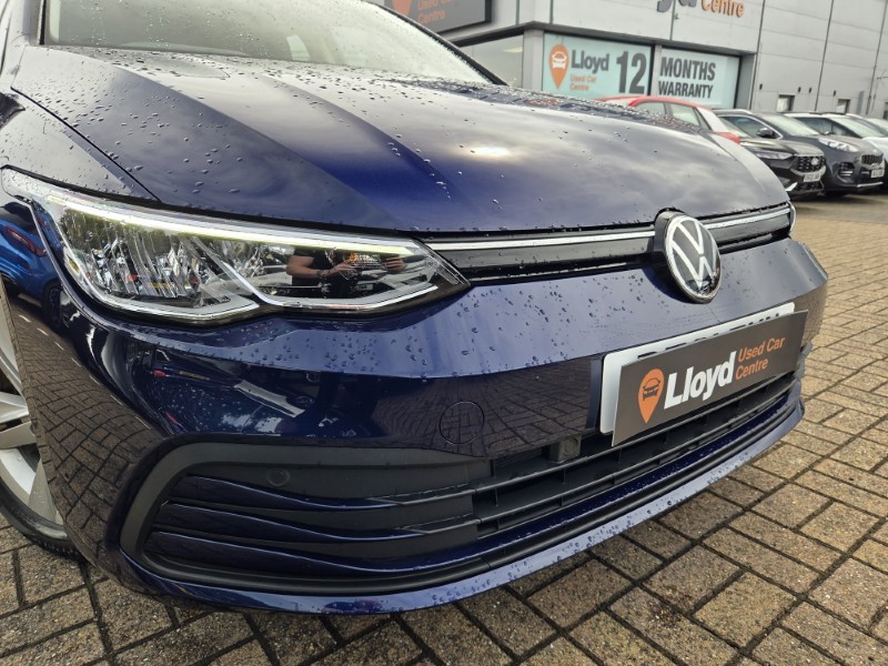 2021 (21) VOLKSWAGEN GOLF 1.5 TSI Life 5dr 5723941