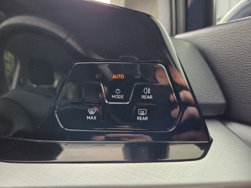 2021 (21) VOLKSWAGEN GOLF 1.5 TSI Life 5dr 5723980