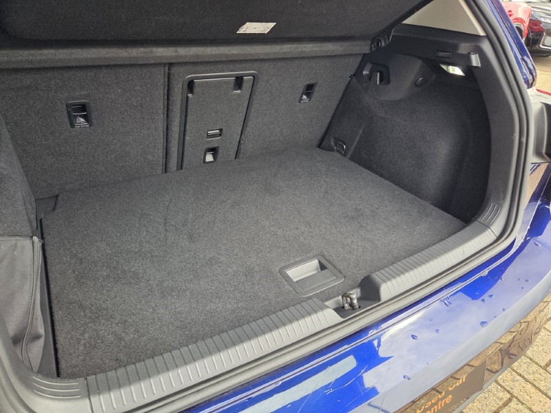 2021 (21) VOLKSWAGEN GOLF 1.5 TSI Life 5dr 5723950
