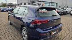2021 (21) VOLKSWAGEN GOLF 1.5 TSI Life 5dr 5723946