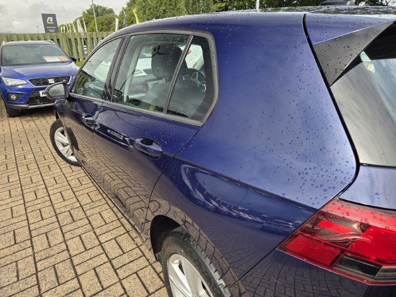 2021 (21) VOLKSWAGEN GOLF 1.5 TSI Life 5dr 5723943