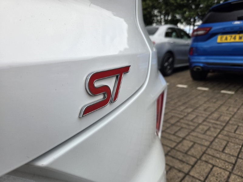 2024 (73) FORD PUMA 1.0 EcoBoost Hybrid mHEV ST 5dr DCT 5736348