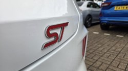 2024 (73) FORD PUMA 1.0 EcoBoost Hybrid mHEV ST 5dr DCT 5736348