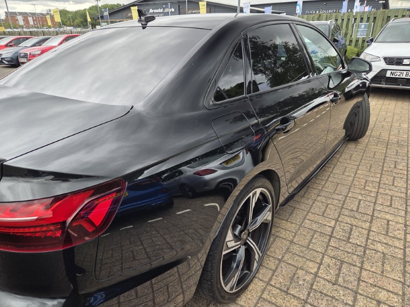 2022 (72) AUDI A4 40 TFSI 204 Black Edition 4dr S Tronic 5722109
