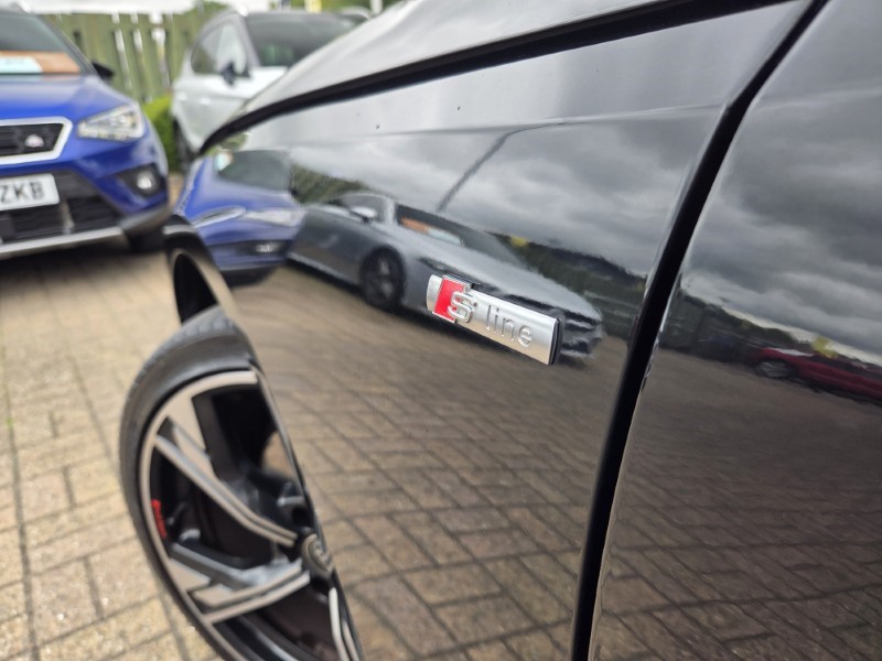 2022 (72) AUDI A4 40 TFSI 204 Black Edition 4dr S Tronic 5722107