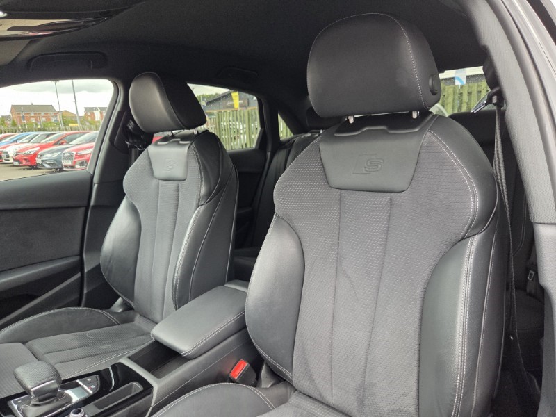 2022 (72) AUDI A4 40 TFSI 204 Black Edition 4dr S Tronic 5722124